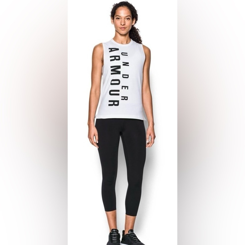 Under Armour Tank Black & White Big Logo Size Small Like New